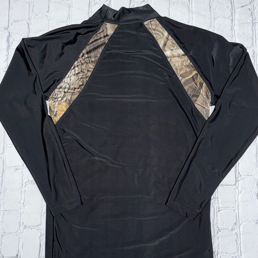 Outfitters Ridge DriFit Camo and Black Activewear Top - Picture 3 of 3